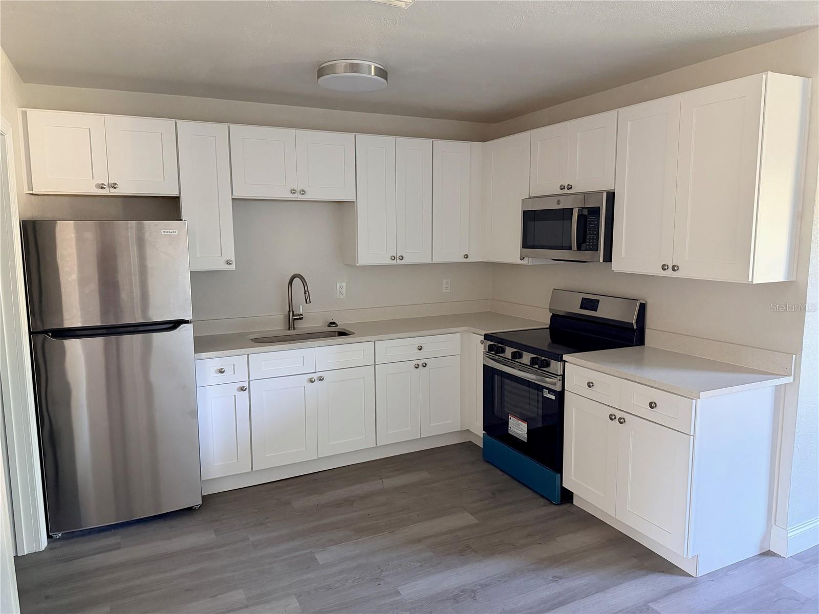 Image 2 of 13 For 1869 Freeman Place