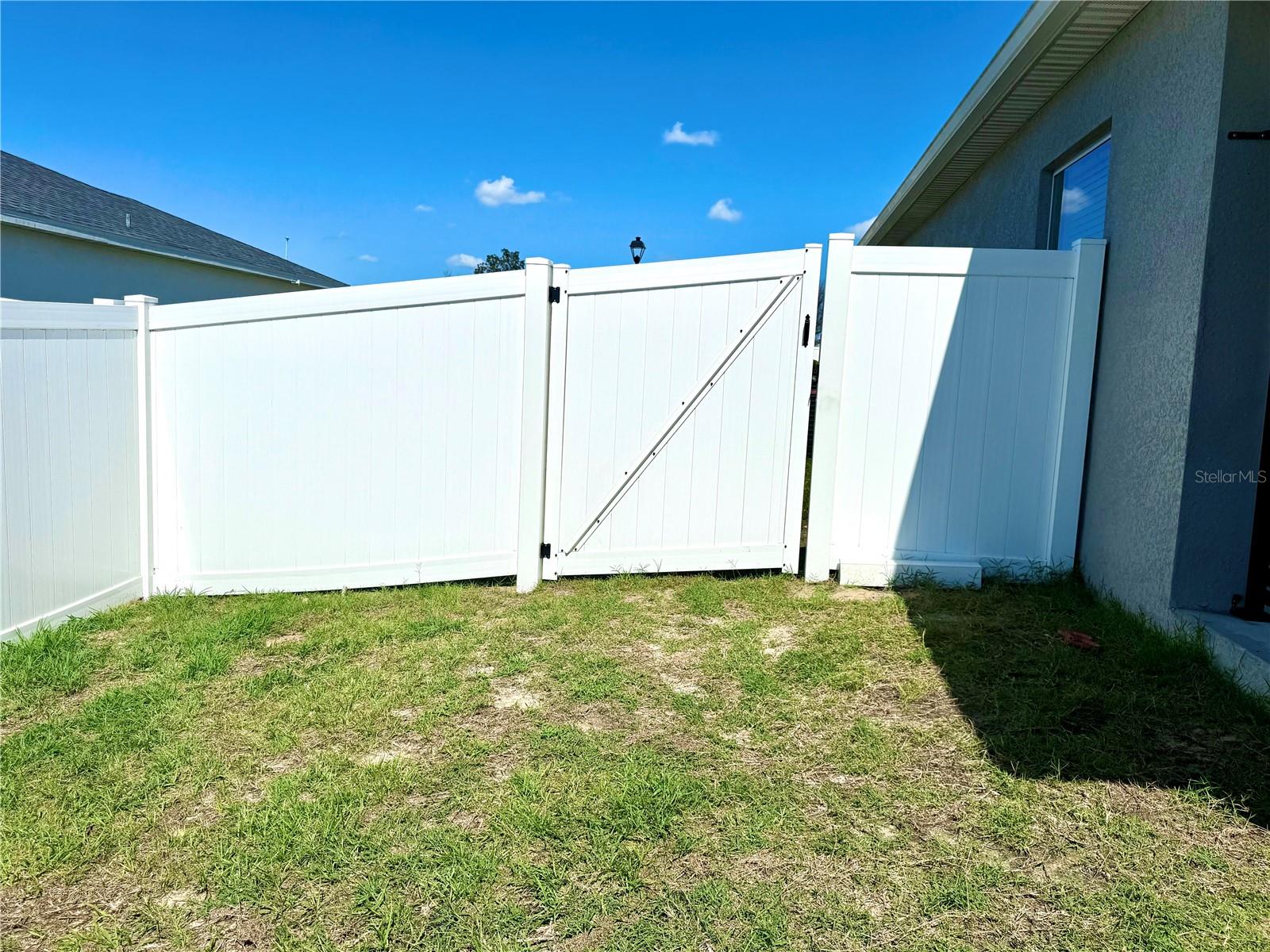 Image 15 of 39 For 5530 92nd Street