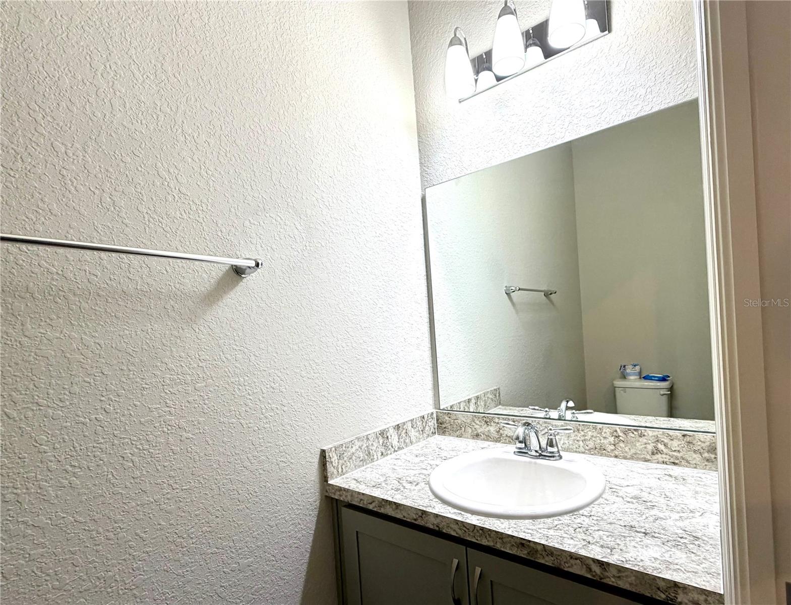 Image 23 of 39 For 5530 92nd Street