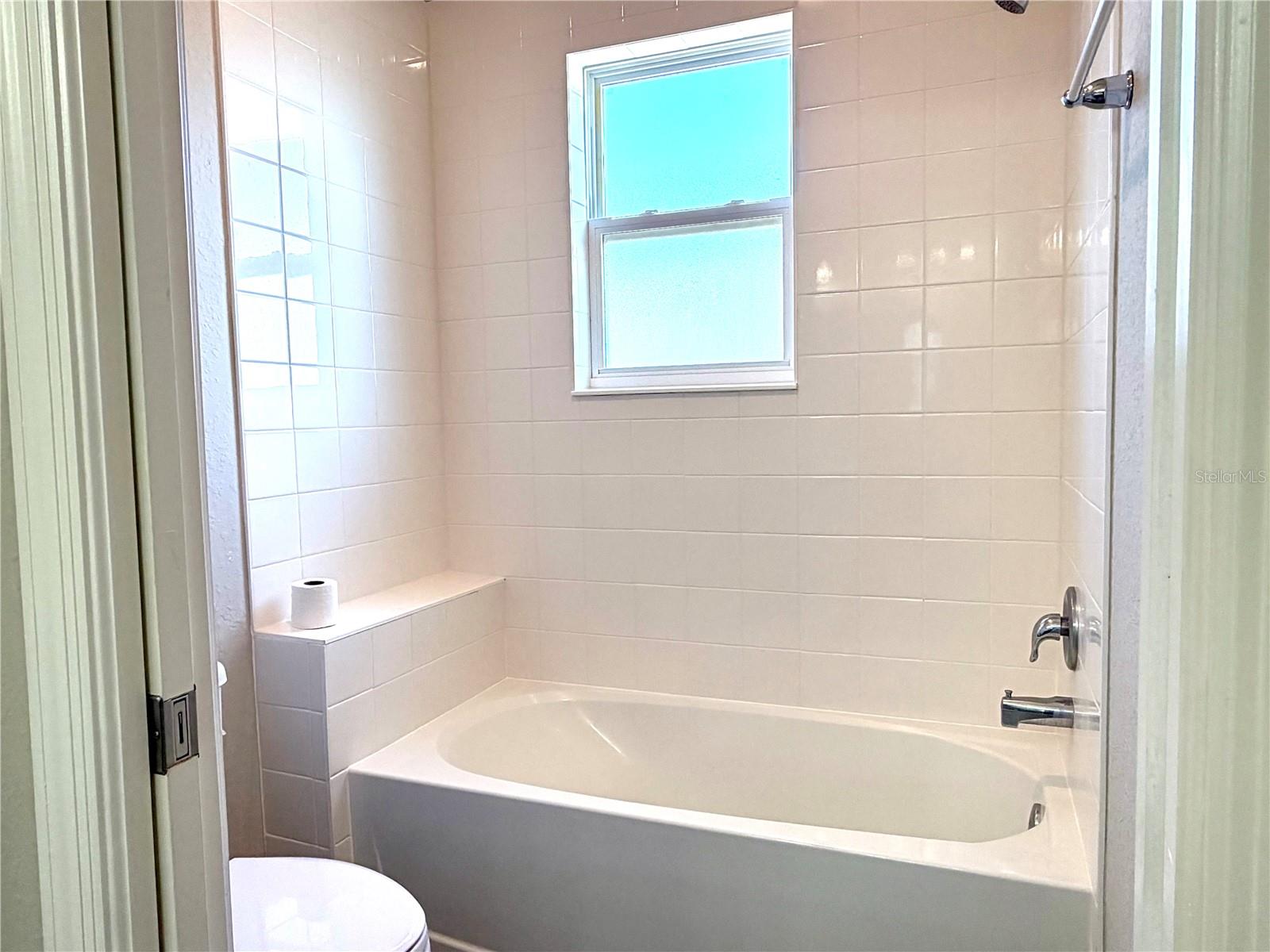 Image 25 of 39 For 5530 92nd Street