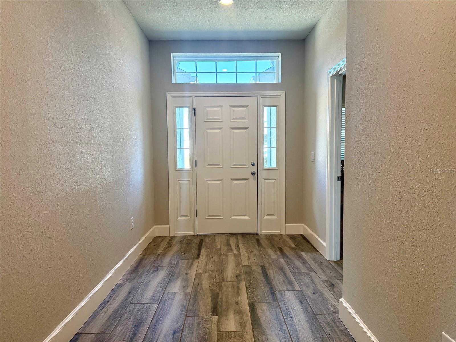 Image 3 of 39 For 5530 92nd Street