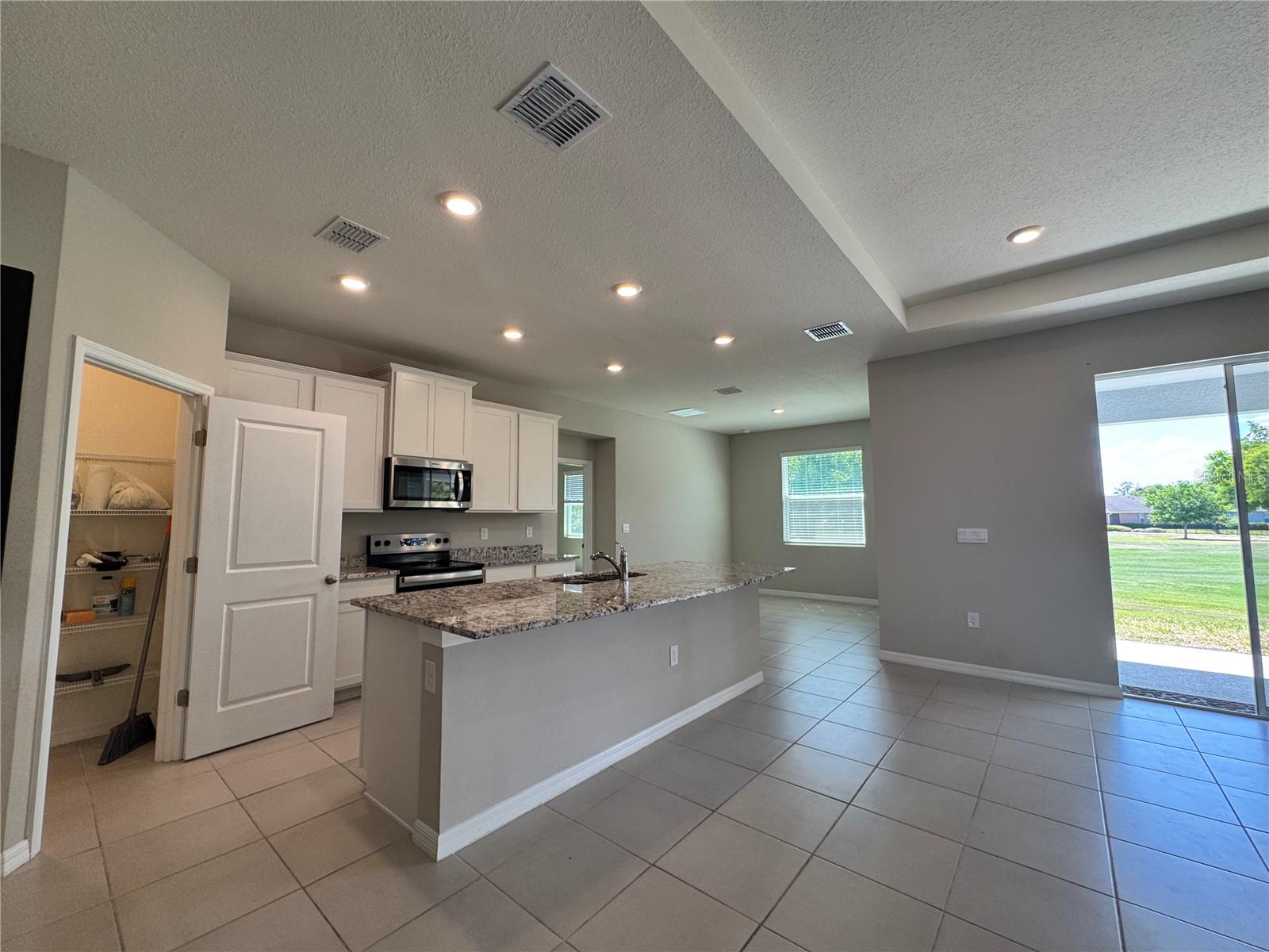 Image 28 of 49 For 4970 39th Loop