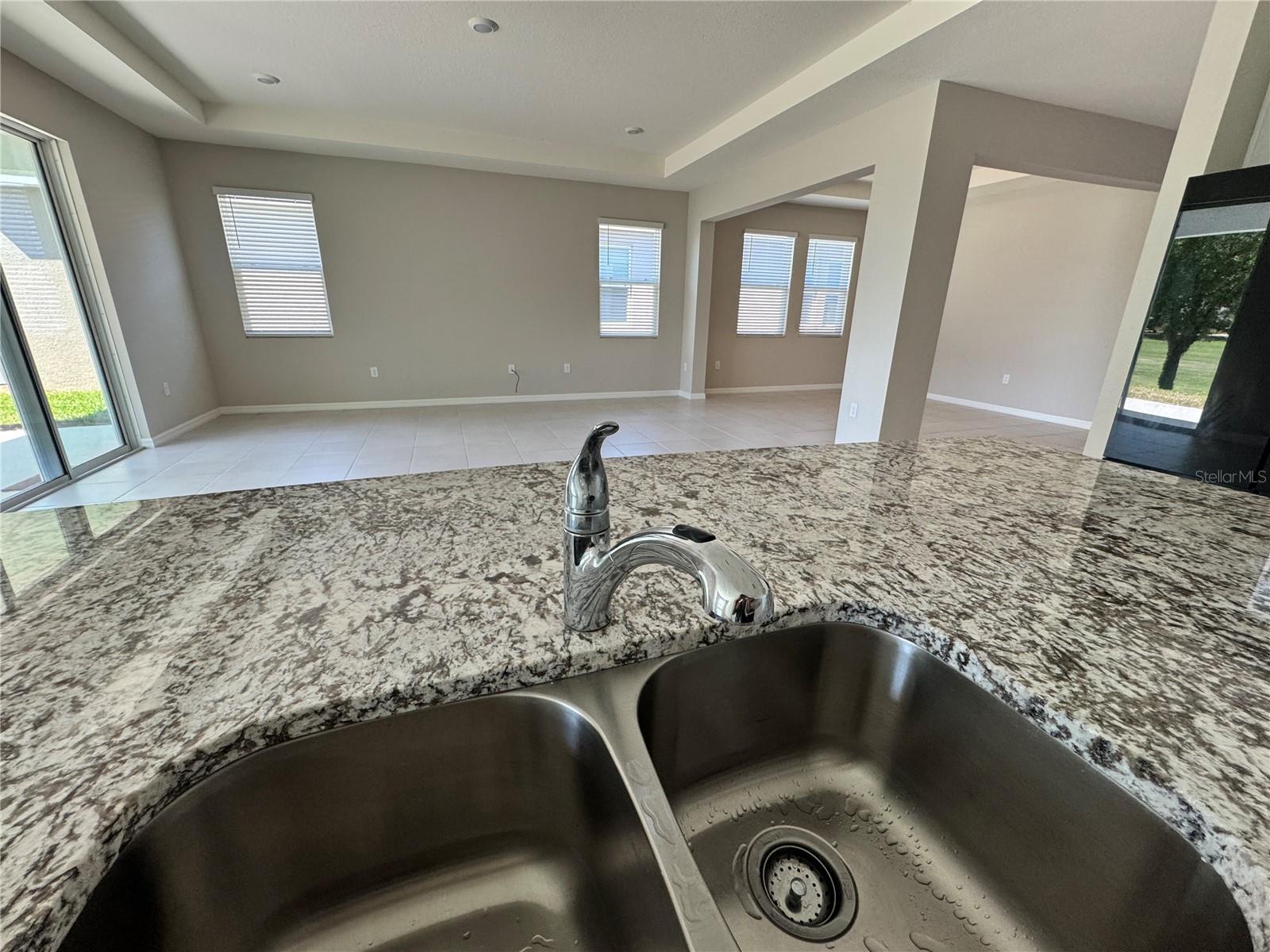 Image 36 of 49 For 4970 39th Loop