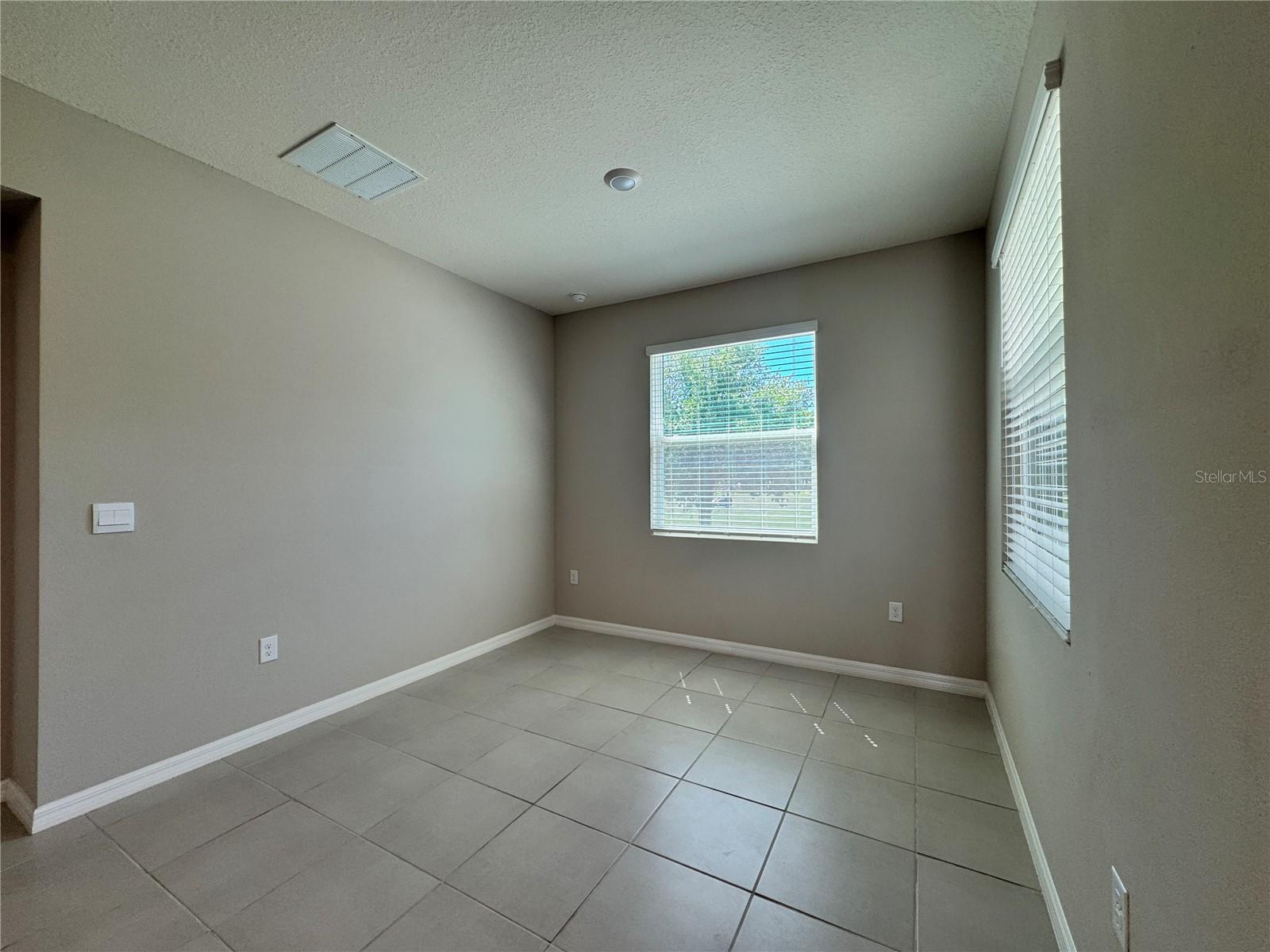 Image 37 of 49 For 4970 39th Loop