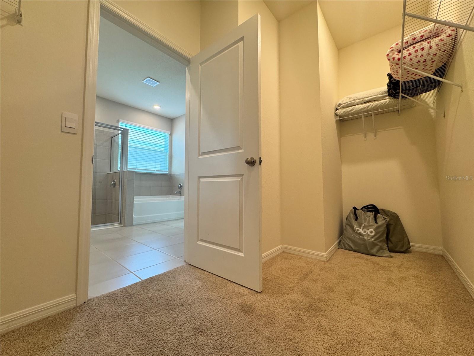 Image 42 of 49 For 4970 39th Loop