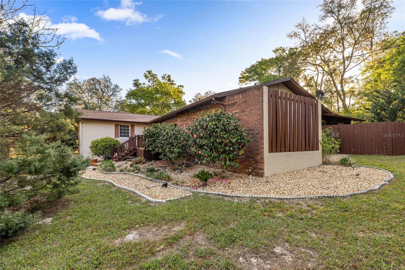 Image 10 of 60 For 20949 81st Loop