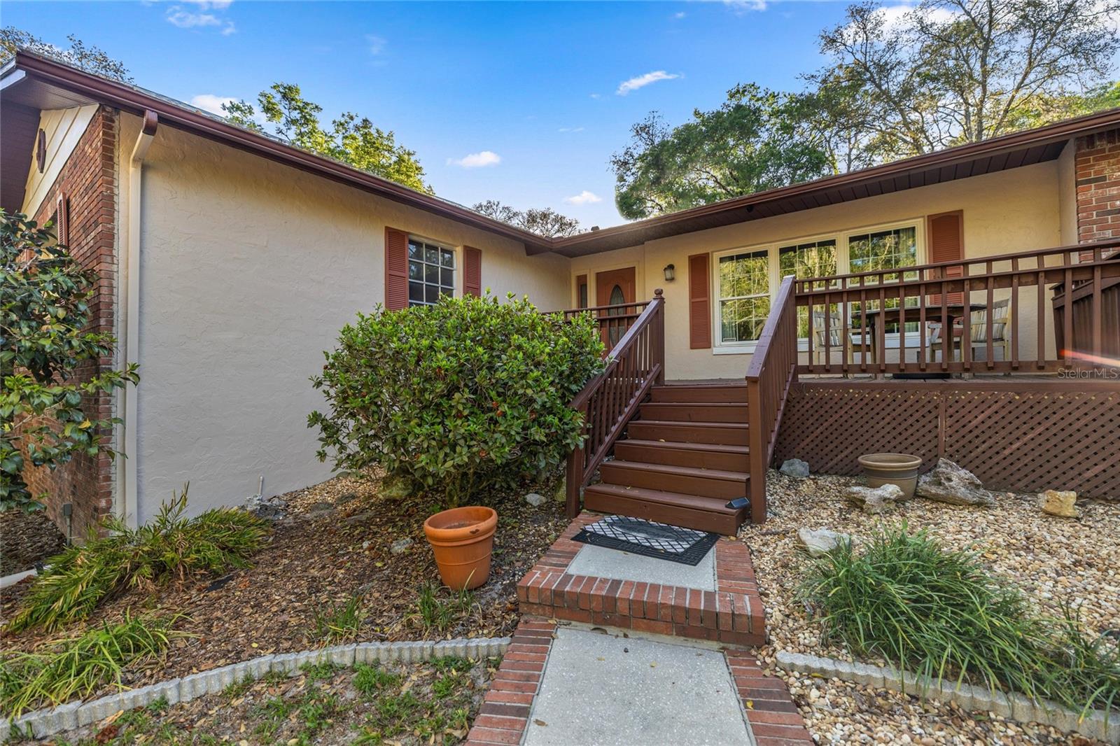 Image 2 of 60 For 20949 81st Loop