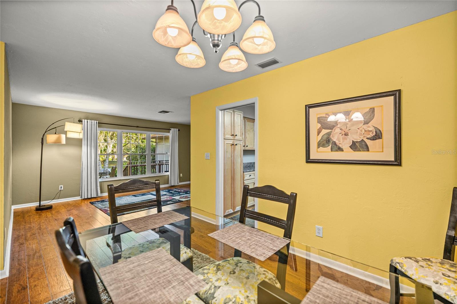 Image 20 of 60 For 20949 81st Loop