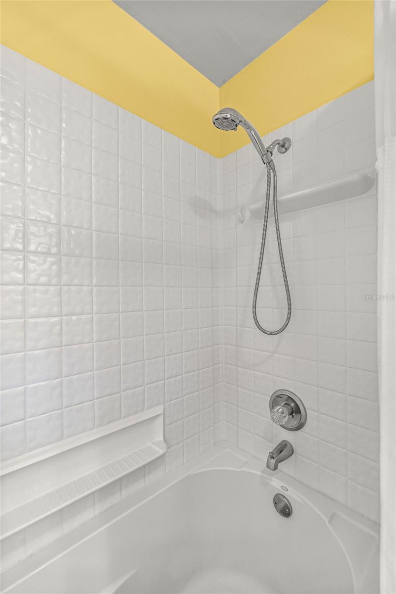 Image 31 of 60 For 20949 81st Loop