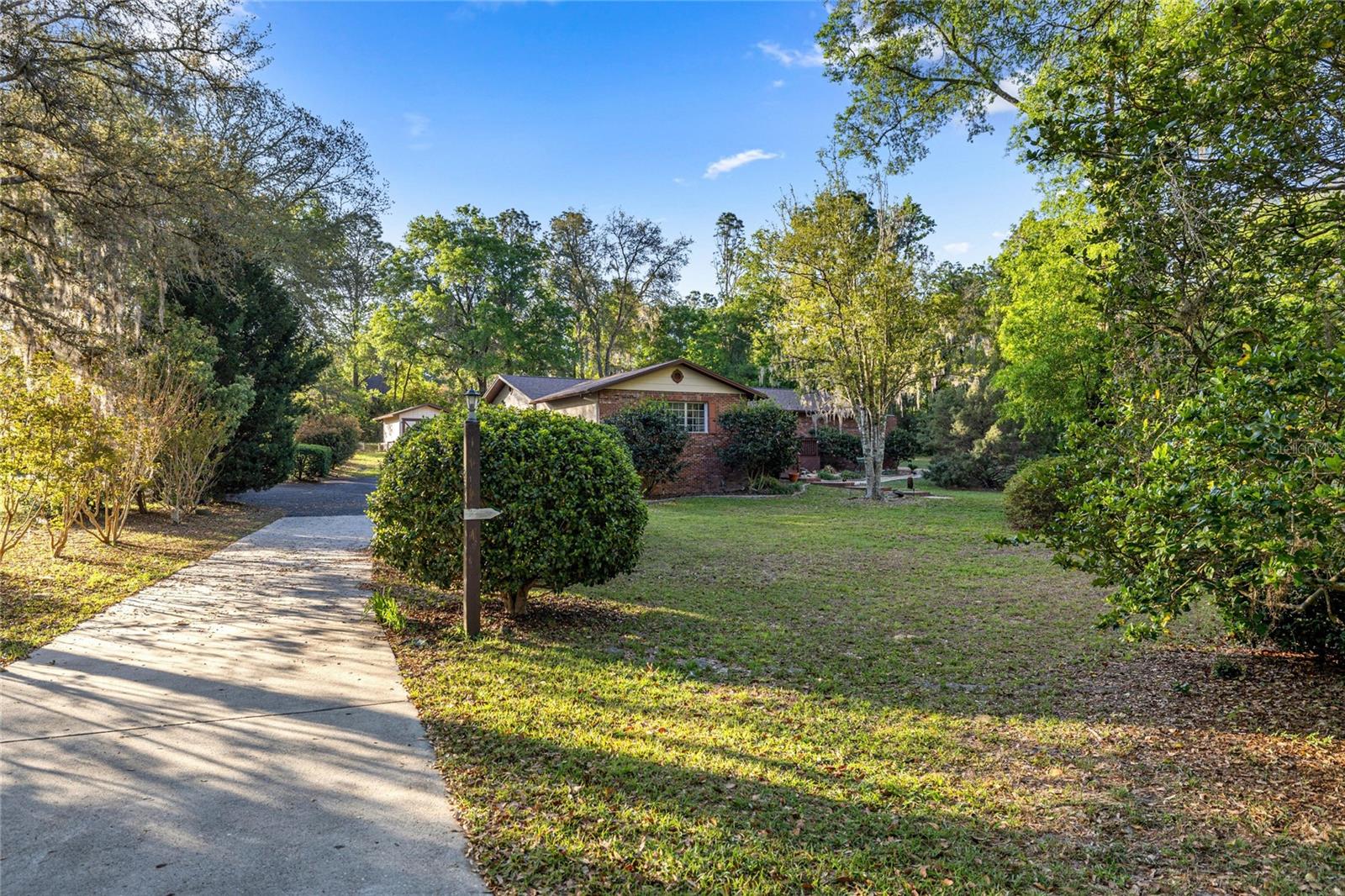 Image 5 of 60 For 20949 81st Loop