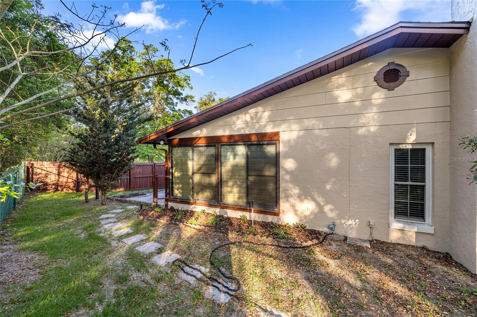 Image 8 of 60 For 20949 81st Loop