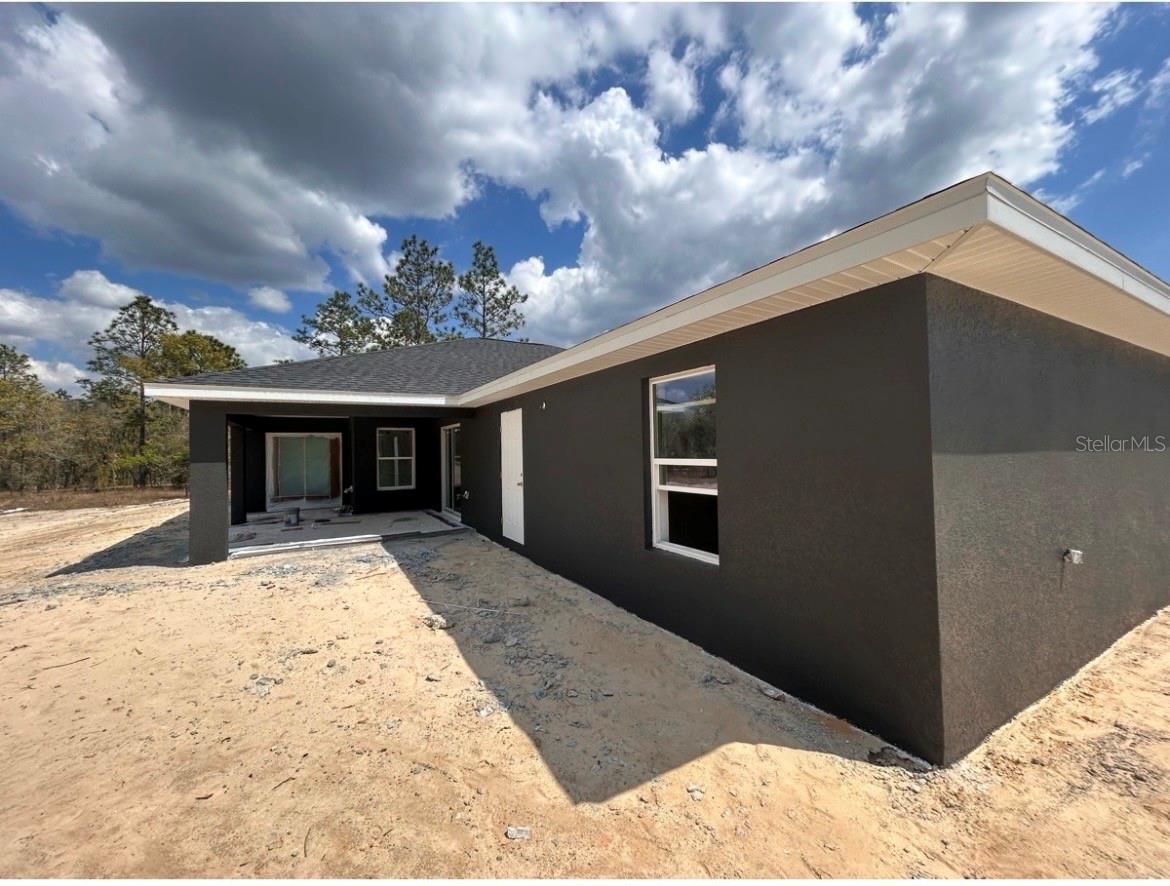 Image 3 of 15 For 22881 Mineola Lane