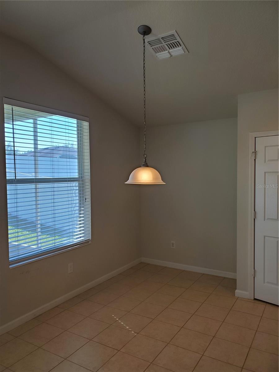 Image 10 of 31 For 4079 47th Court