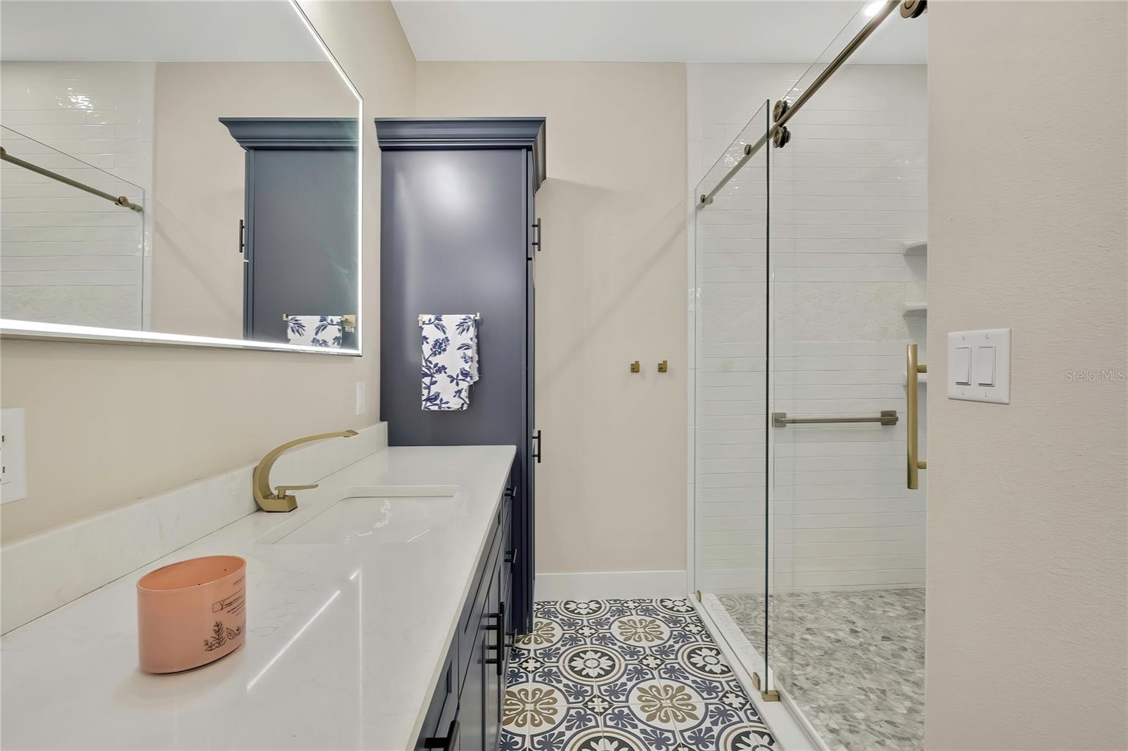 Listing photo id 26 for 3991 Buckhorn Drive