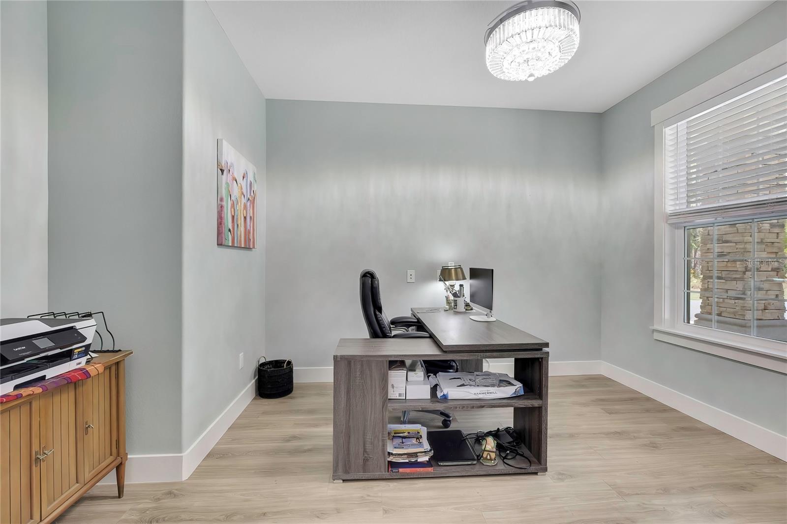 Listing photo id 1 for 3991 Buckhorn Drive