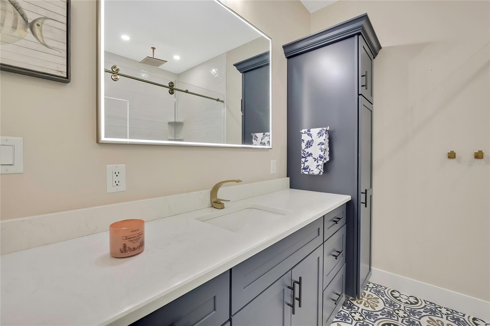 Listing photo id 31 for 3991 Buckhorn Drive