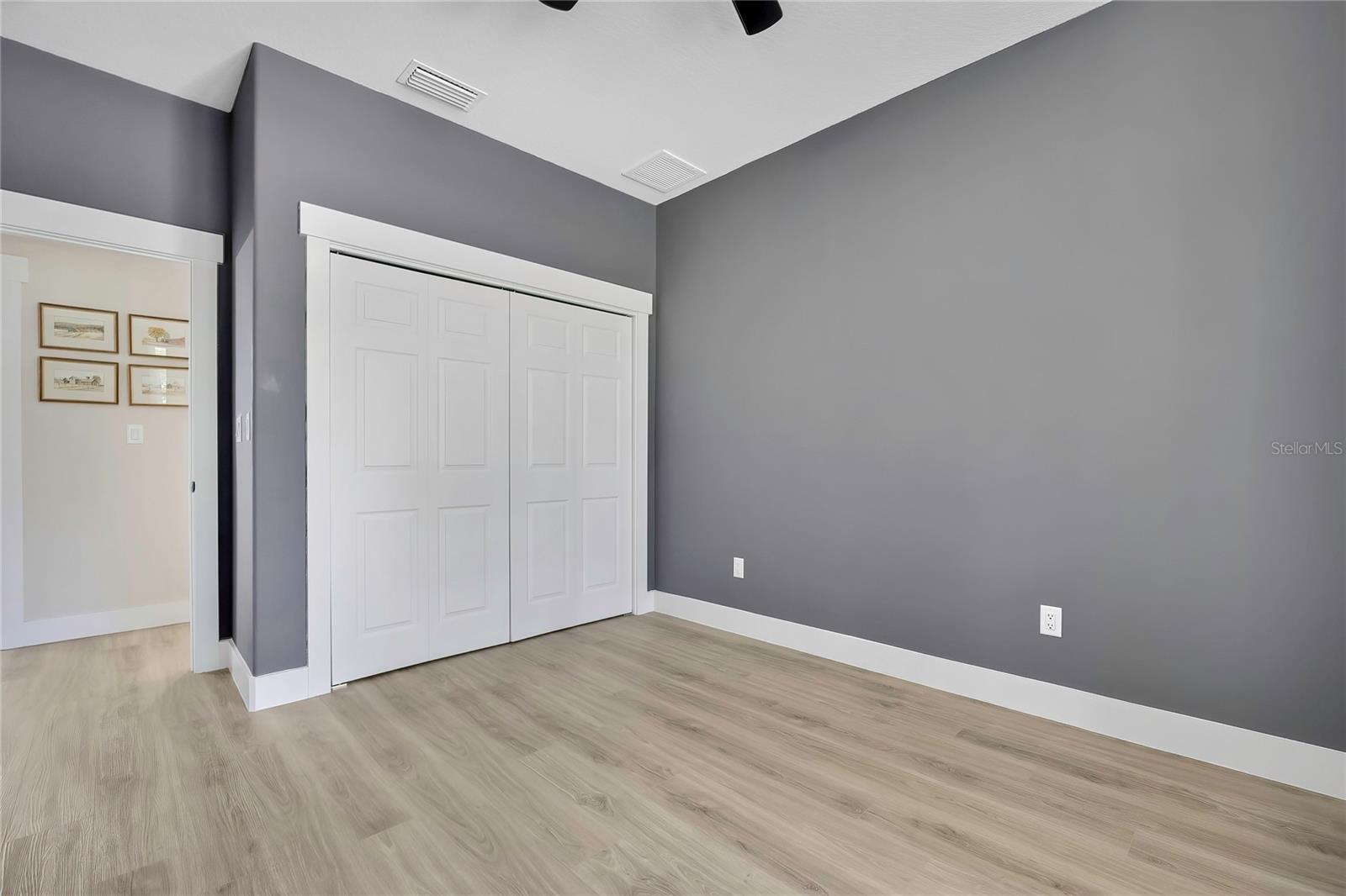 Listing photo id 41 for 3991 Buckhorn Drive