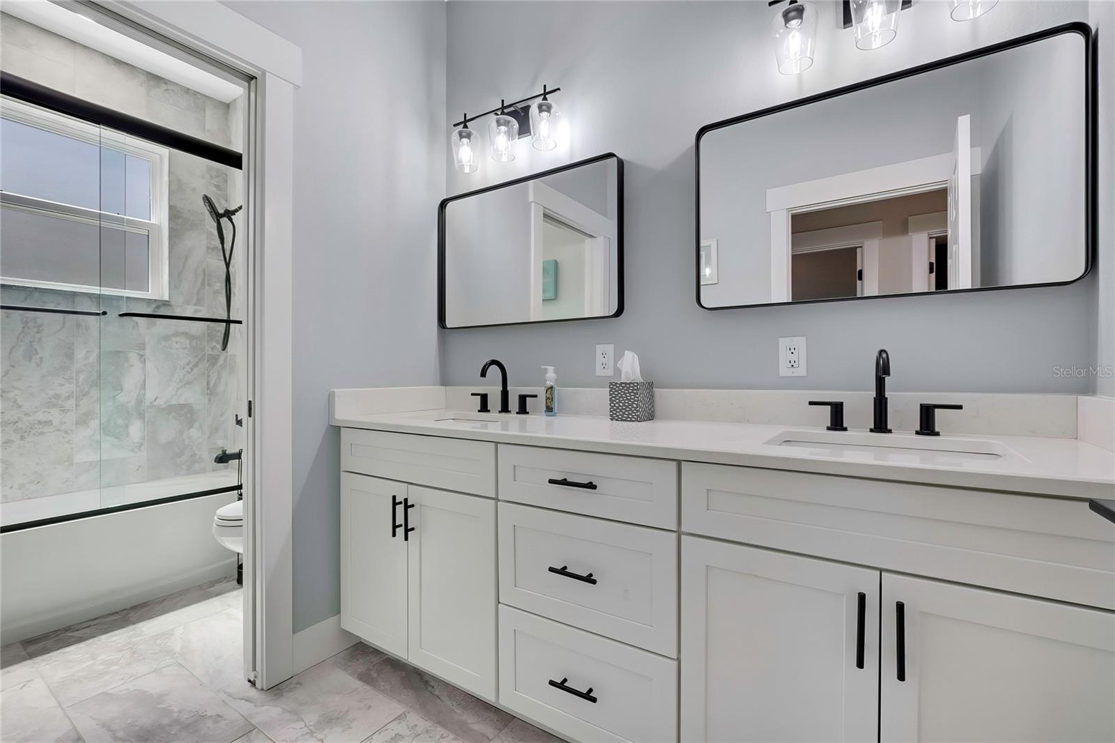 Listing photo id 43 for 3991 Buckhorn Drive