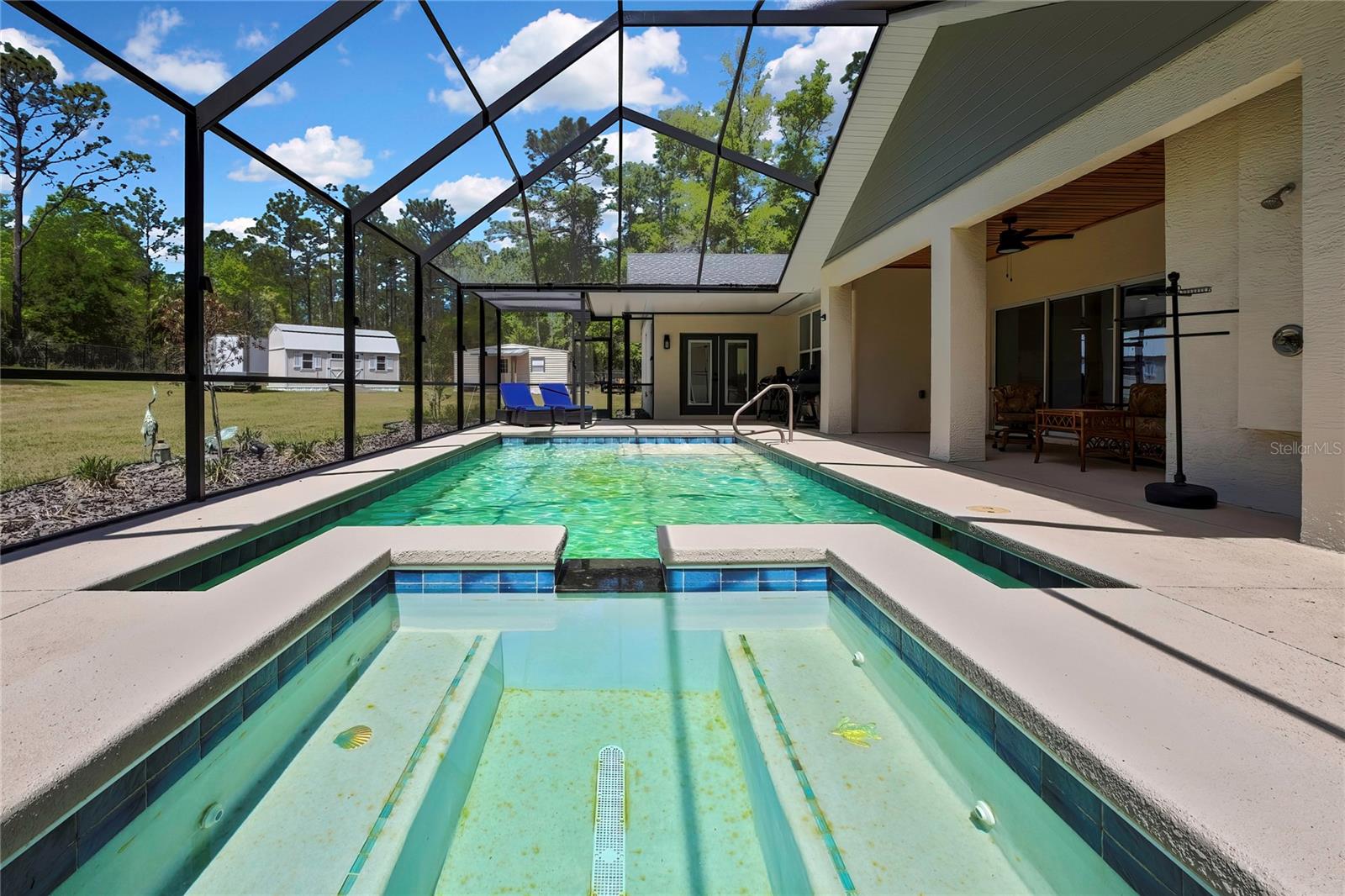 Listing photo id 52 for 3991 Buckhorn Drive