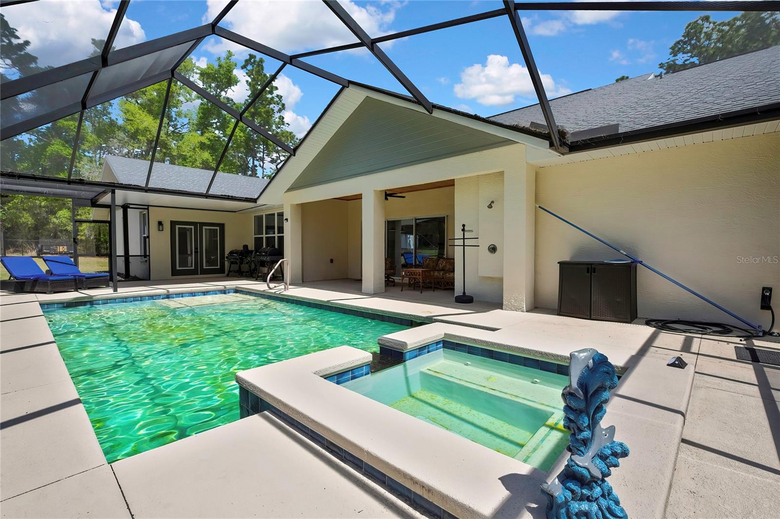 Listing photo id 53 for 3991 Buckhorn Drive