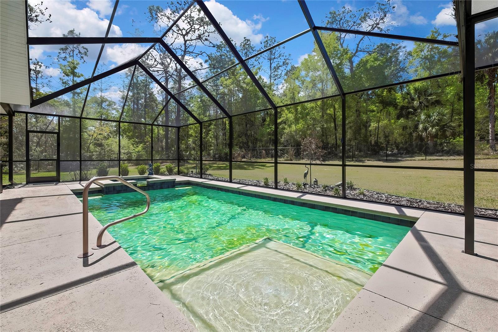 Listing photo id 54 for 3991 Buckhorn Drive