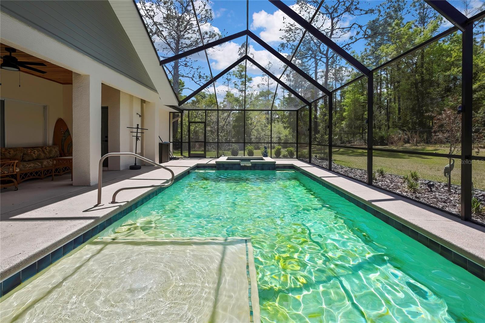 Listing photo id 55 for 3991 Buckhorn Drive