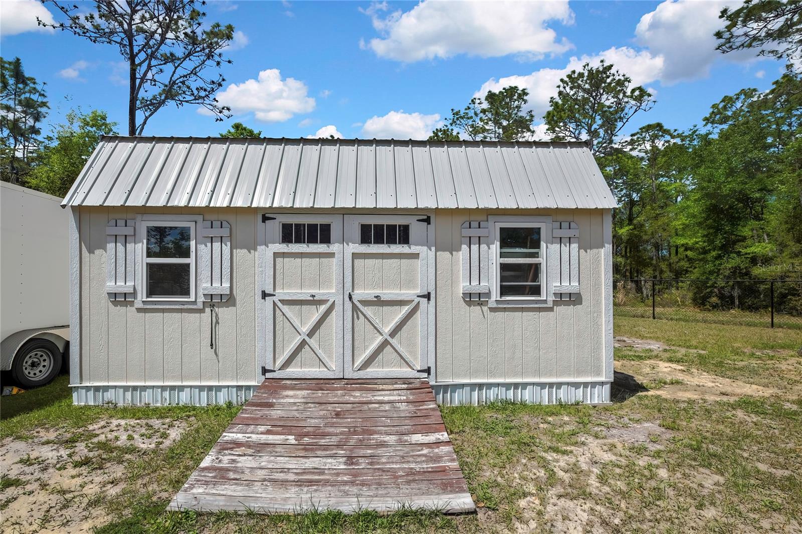 Listing photo id 60 for 3991 Buckhorn Drive