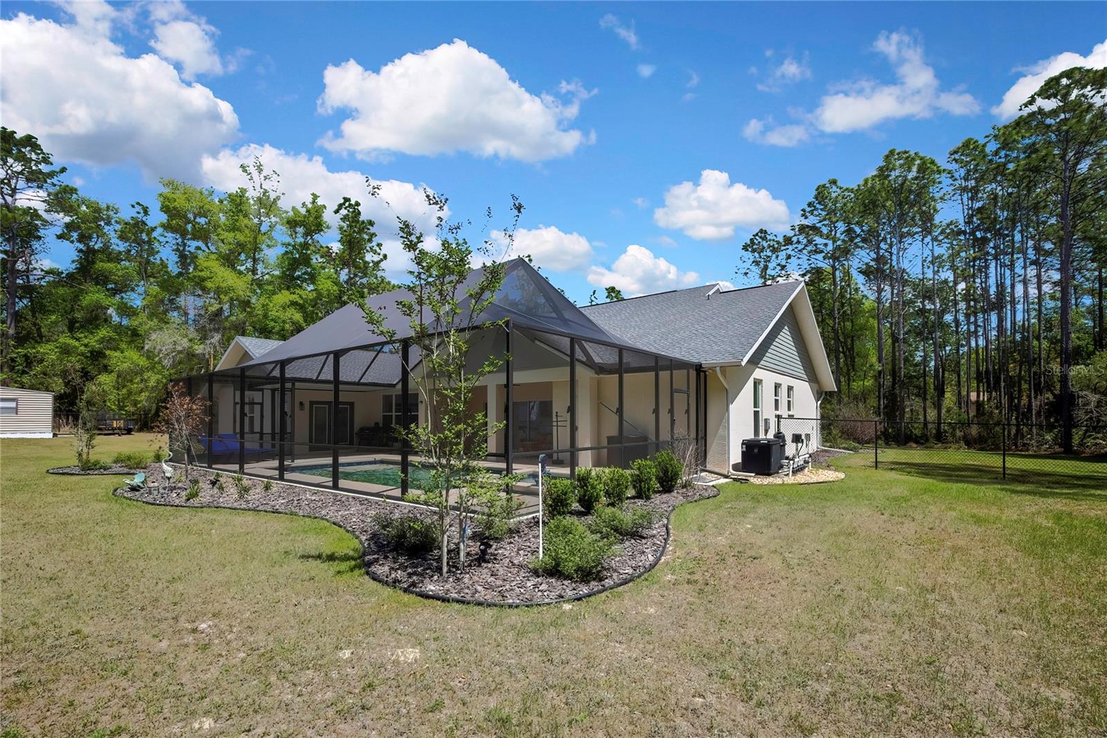 Listing photo id 65 for 3991 Buckhorn Drive