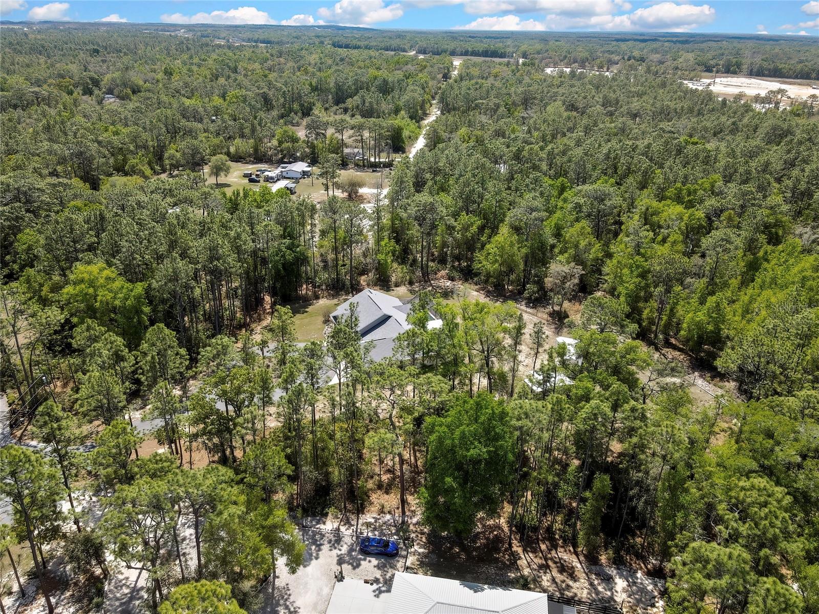 Listing photo id 75 for 3991 Buckhorn Drive