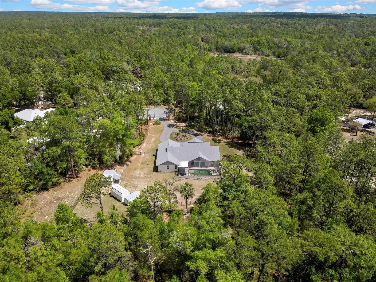 Listing photo id 77 for 3991 Buckhorn Drive