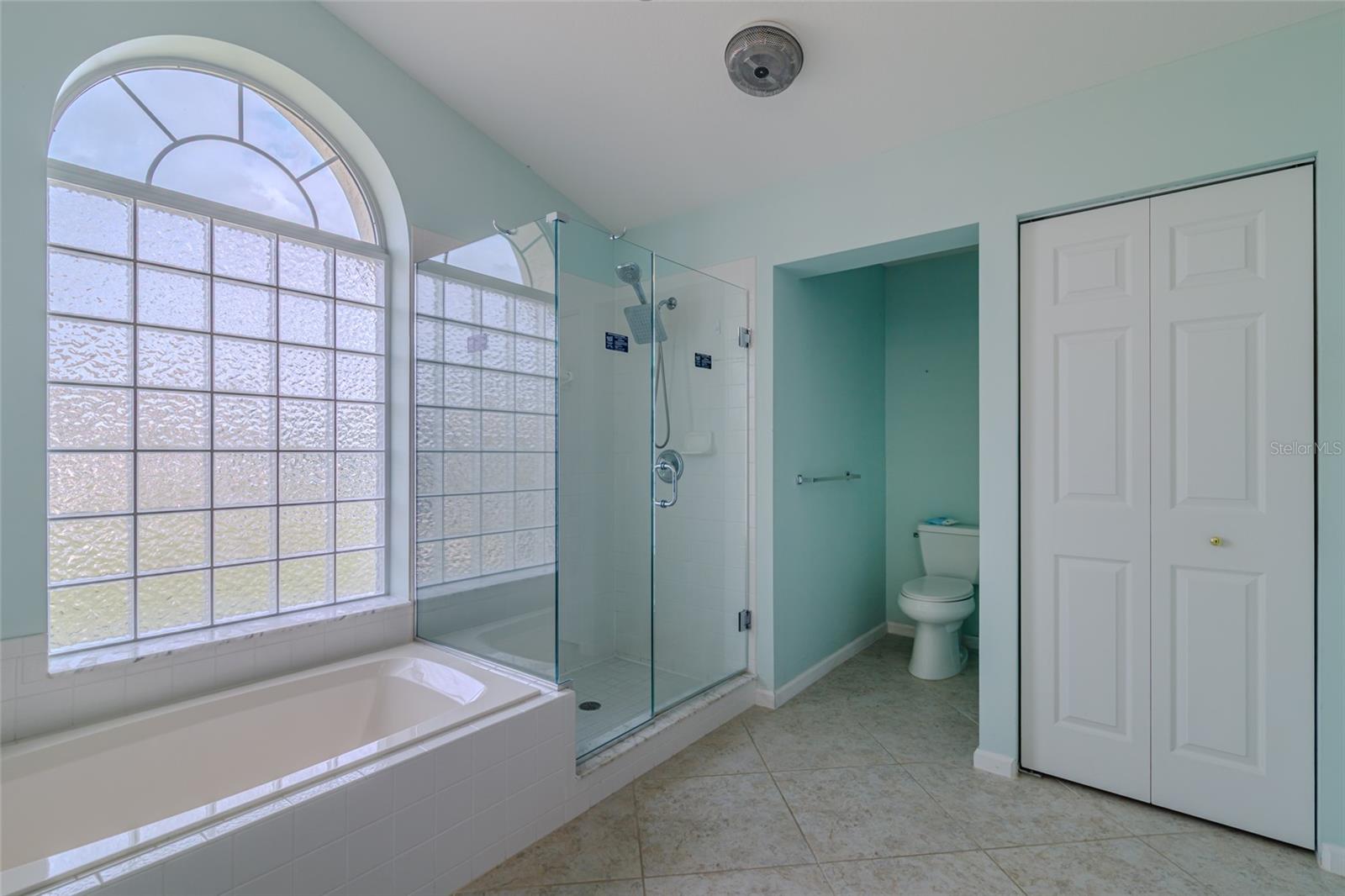 Image 10 of 34 For 2020 50th Circle