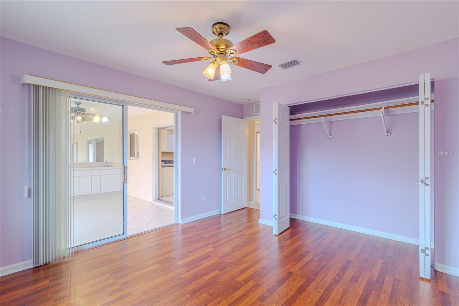 Image 13 of 34 For 2020 50th Circle