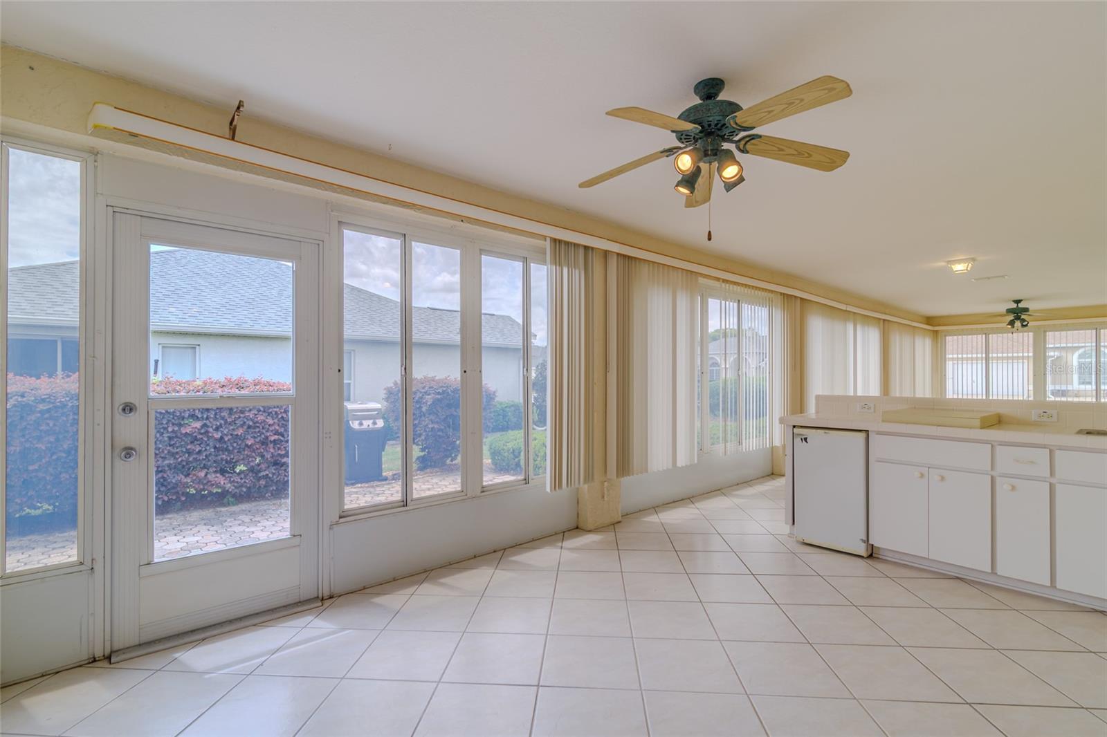 Image 19 of 34 For 2020 50th Circle