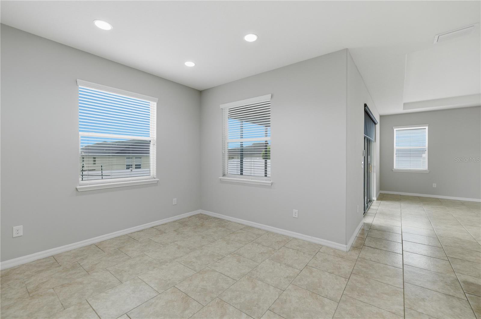 Image 13 of 41 For 5629 50th Terrace