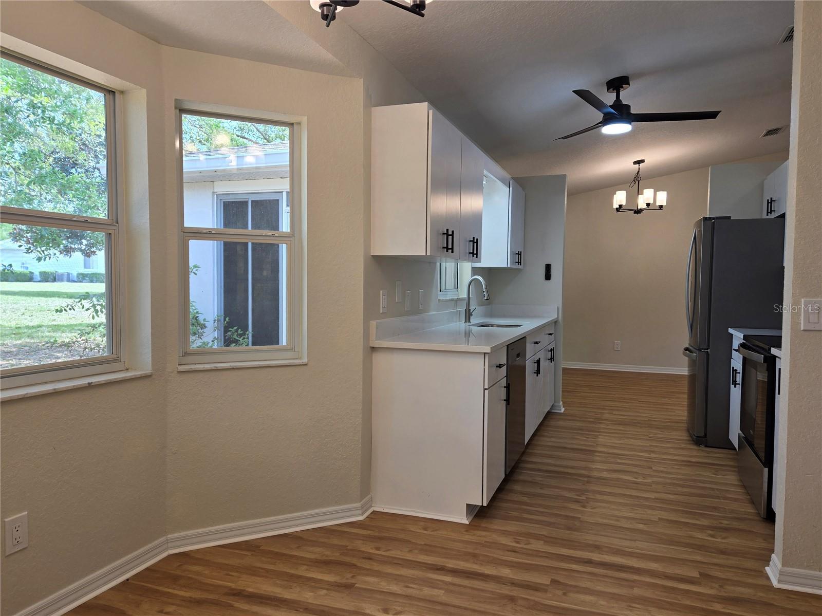 Image 26 of 32 For 6121 103rd Loop