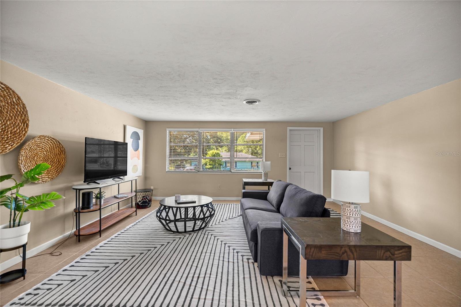 Image 9 of 30 For 20131 83rd Street