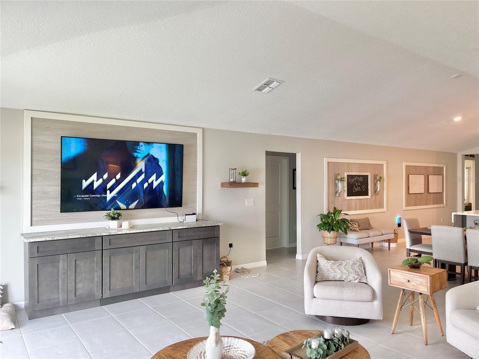 Image 17 of 70 For 5667 92nd Place