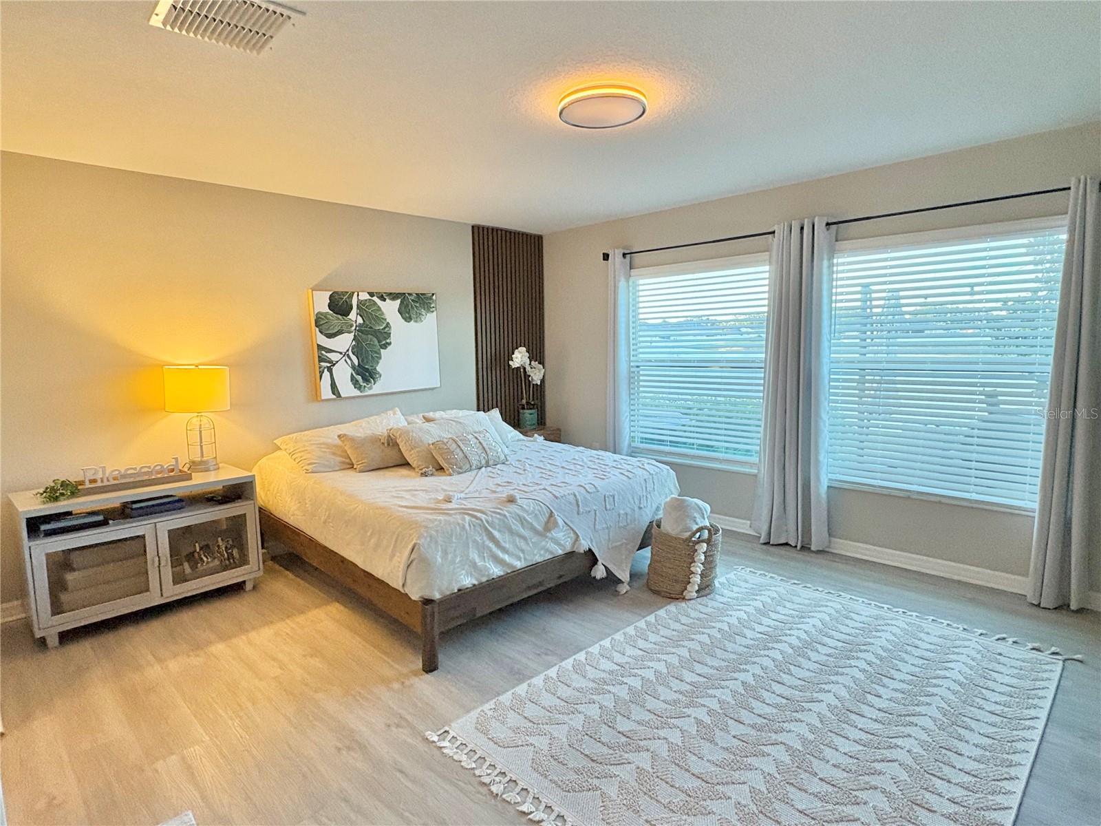 Image 37 of 70 For 5667 92nd Place