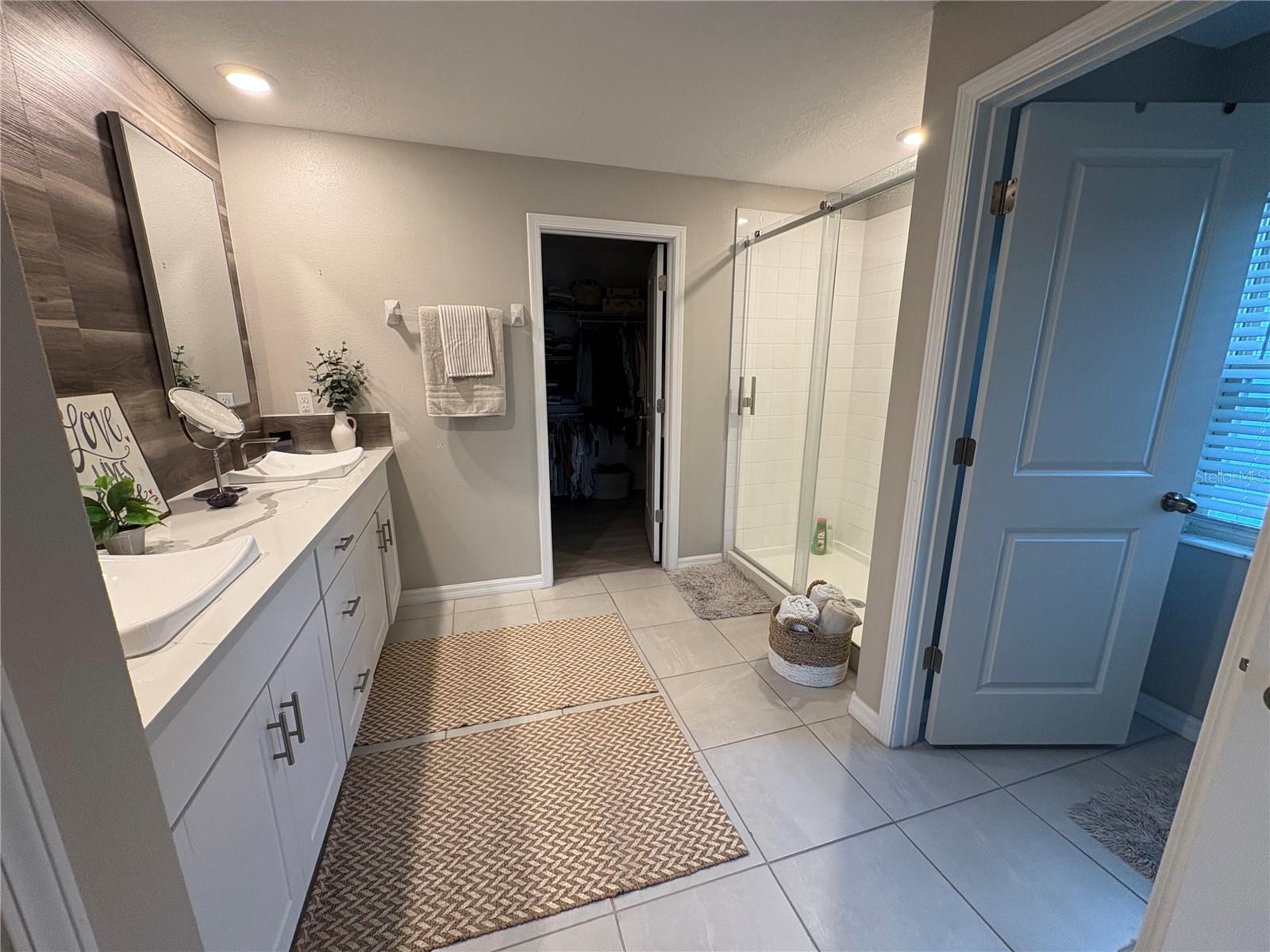 Image 46 of 70 For 5667 92nd Place