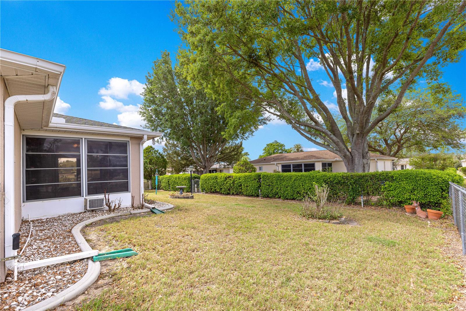 Image 38 of 52 For 9840 63 Court