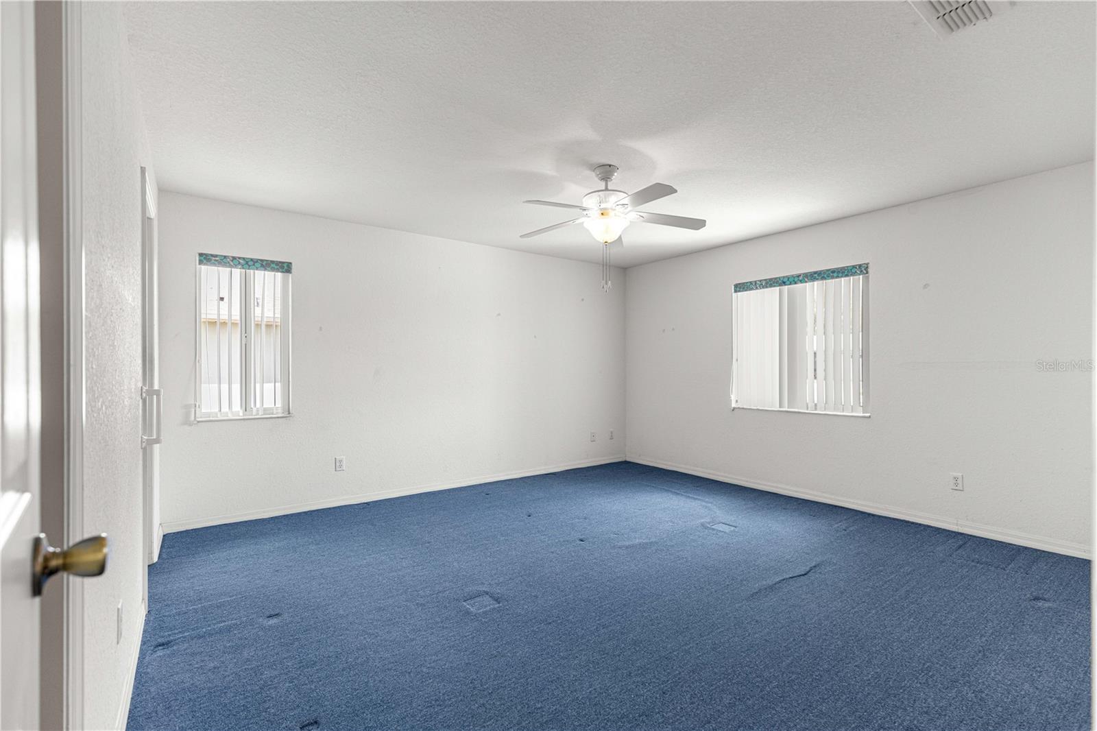 Image 7 of 52 For 9840 63 Court