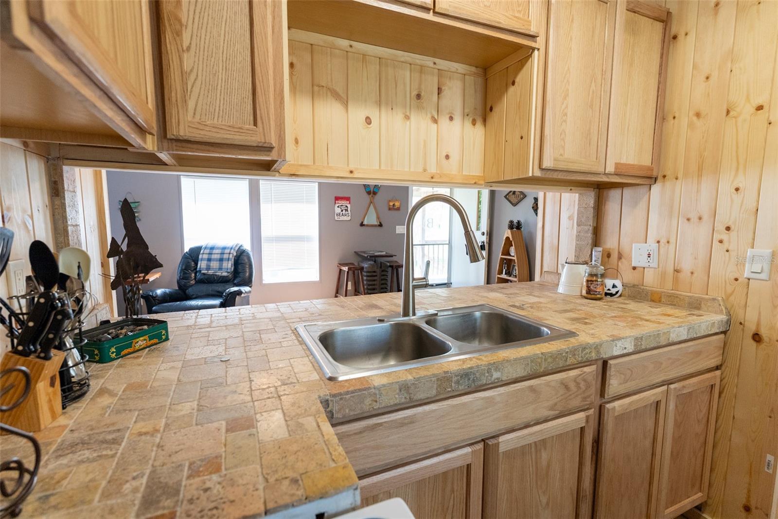 Image 17 of 67 For 24525 189th Street