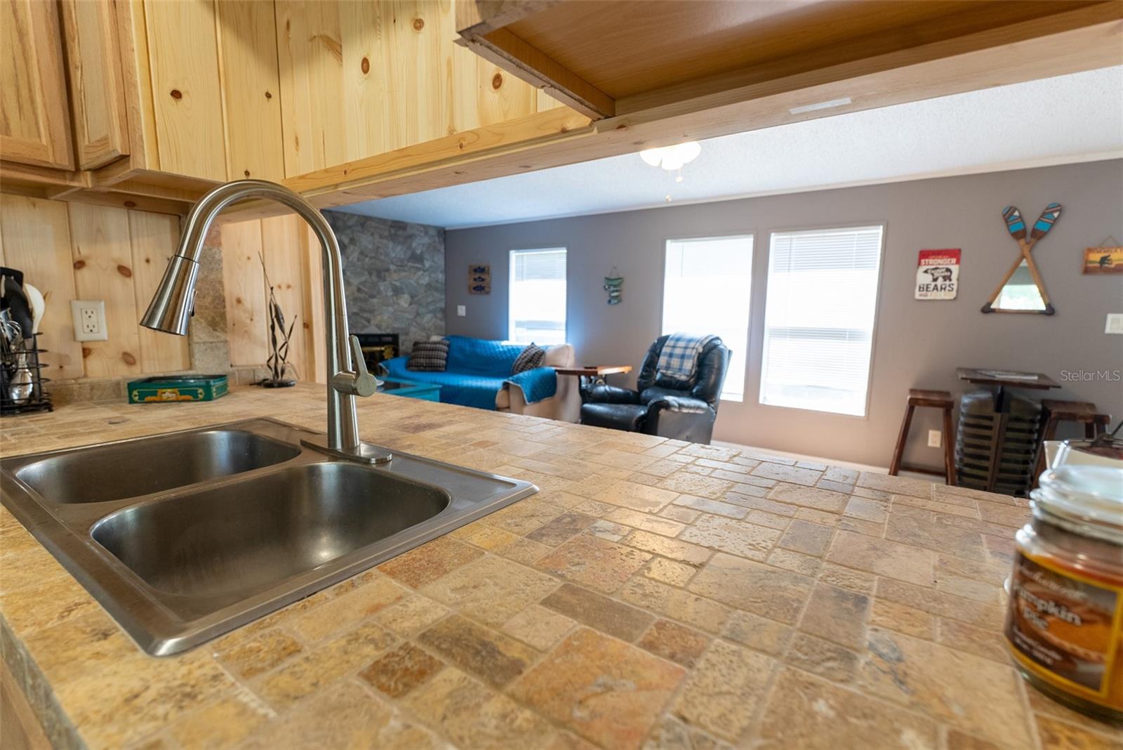 Image 18 of 67 For 24525 189th Street