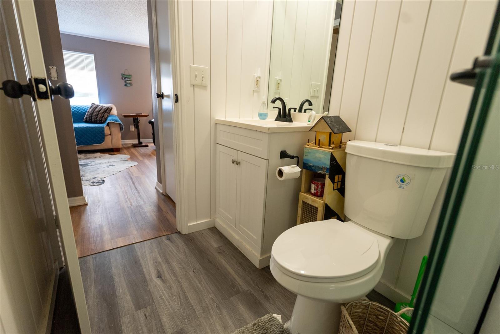 Image 35 of 67 For 24525 189th Street