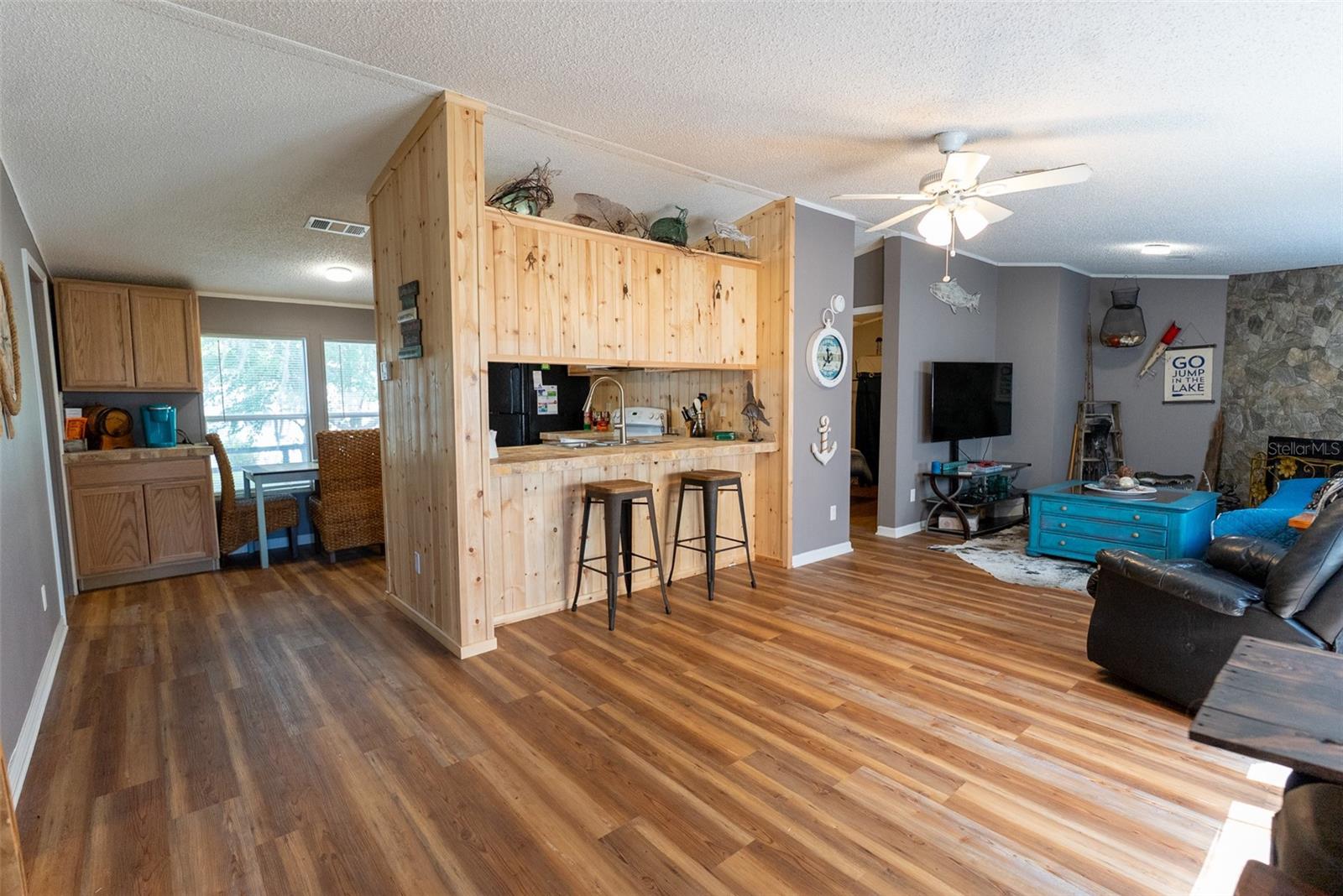 Image 4 of 67 For 24525 189th Street