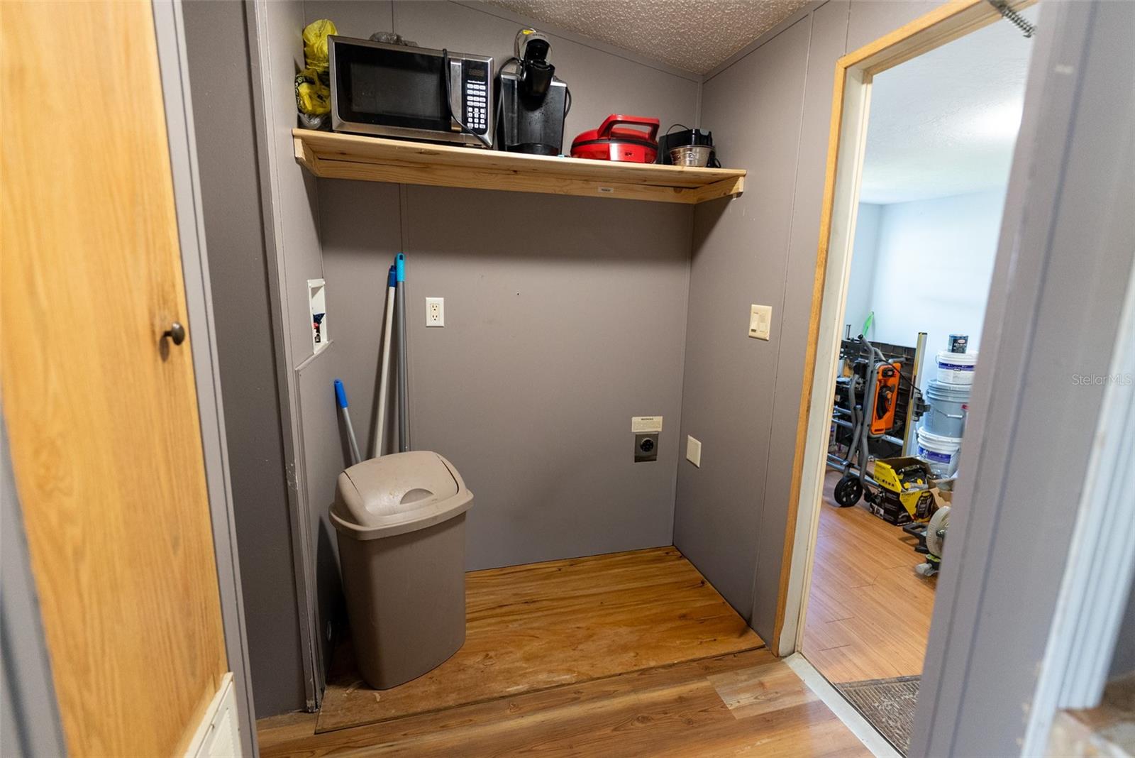 Image 40 of 67 For 24525 189th Street