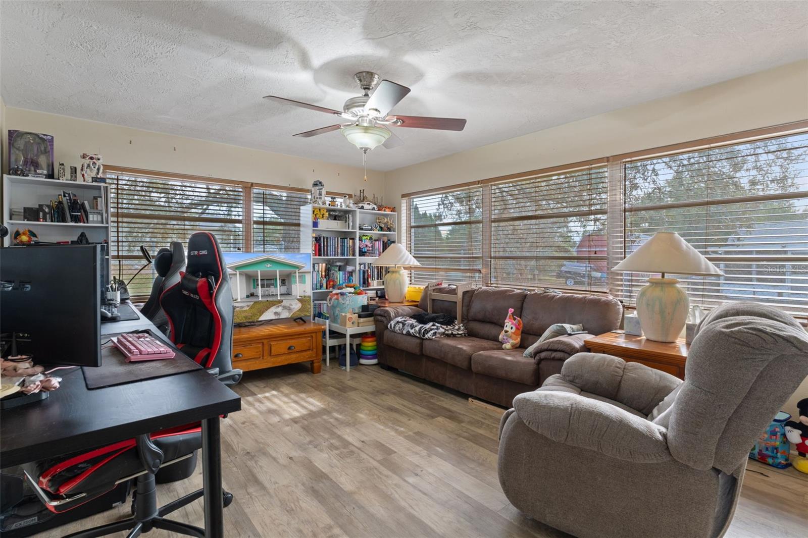 Image 15 of 37 For 83 Harrison Street