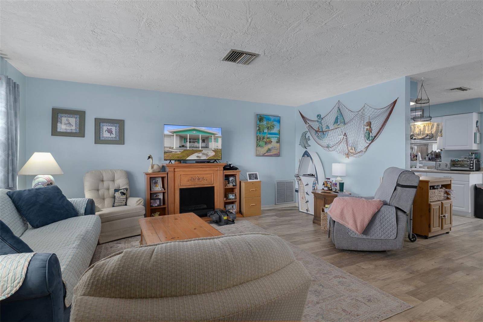 Image 7 of 37 For 83 Harrison Street