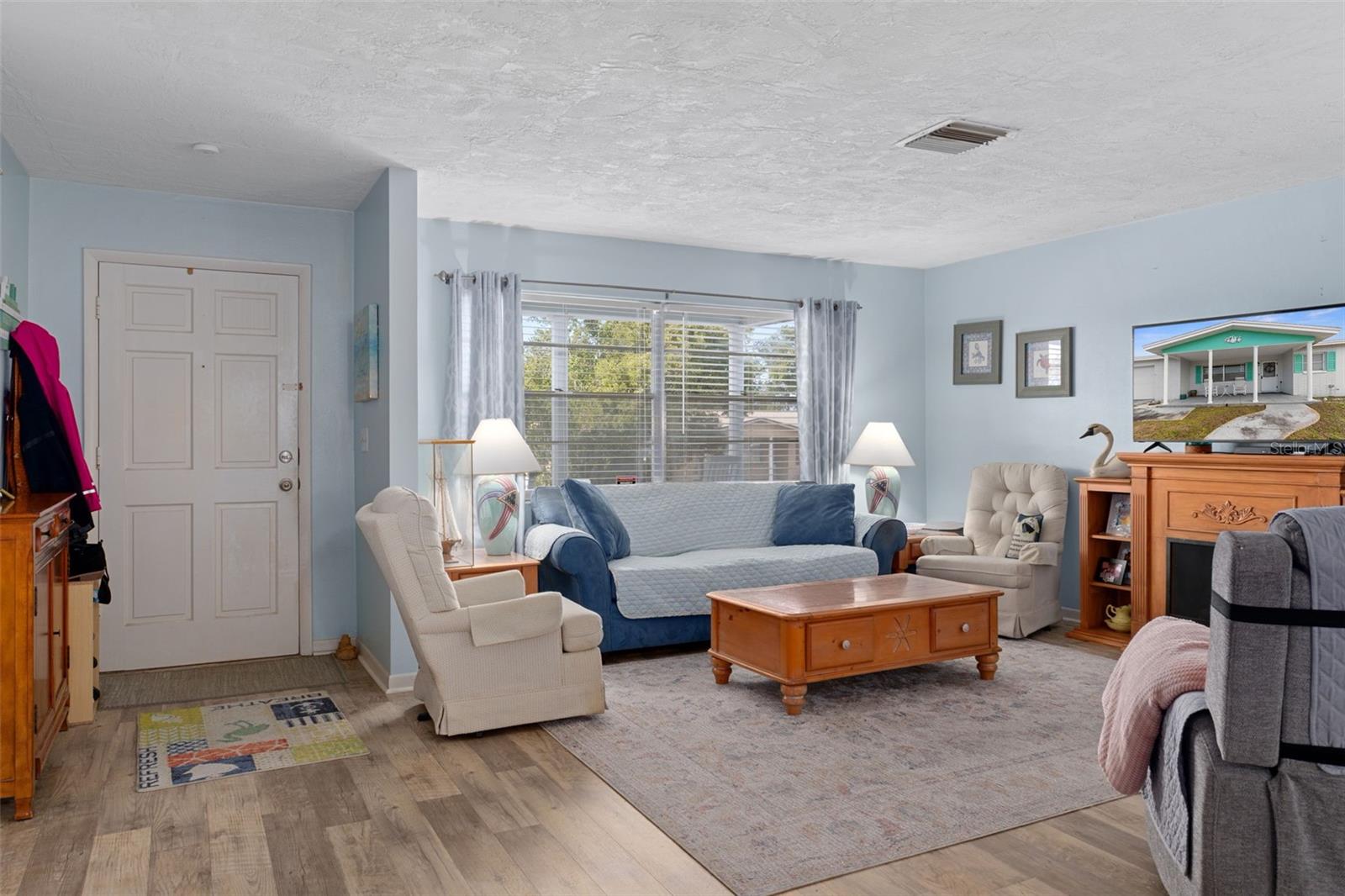 Image 8 of 37 For 83 Harrison Street