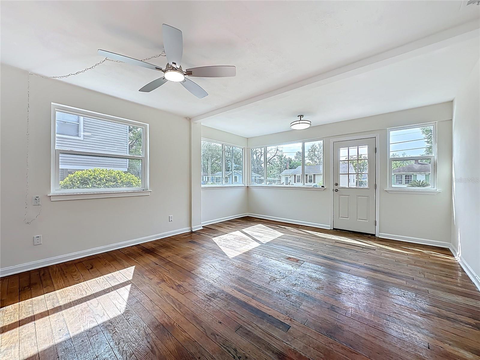 Image 10 of 41 For 3347 Sylvia Street